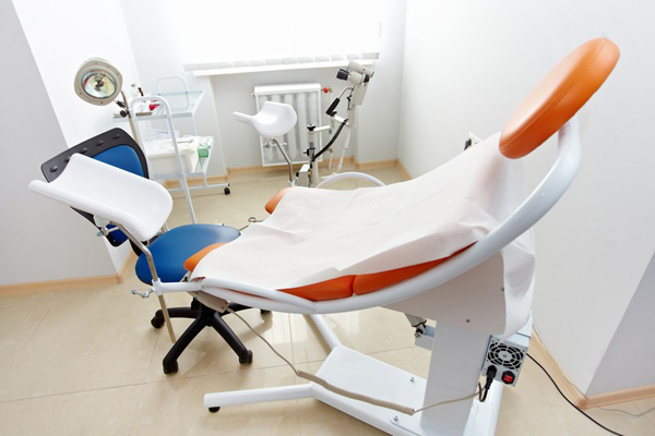 Осмотр у врача гинеколога Осмотр у врача гинеколога