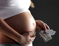 Беременная с таблетками Беременная с таблетками
