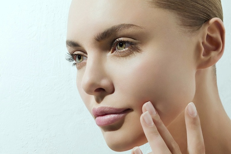 Подтянутое лицо