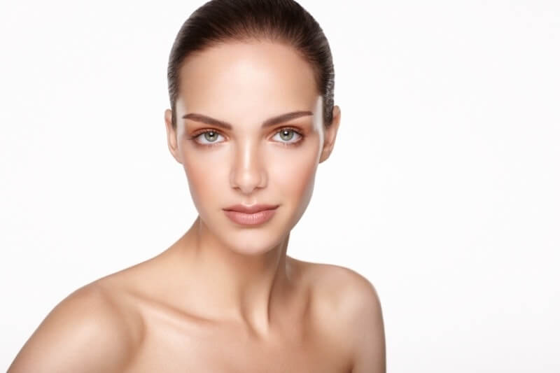 Симпатичная девушка