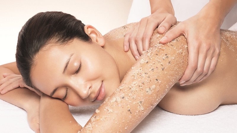 Как избавиться от вросших волос скрабом