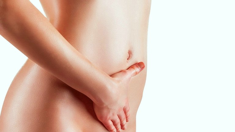 Обнаженная девушка