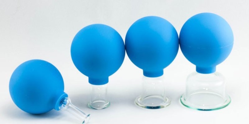 4 вакуумных банок для лица