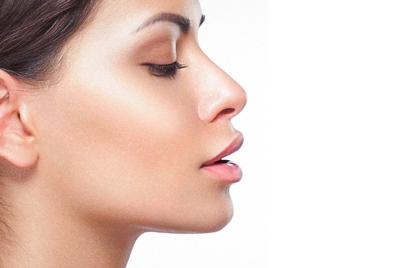 Девушка в профиль