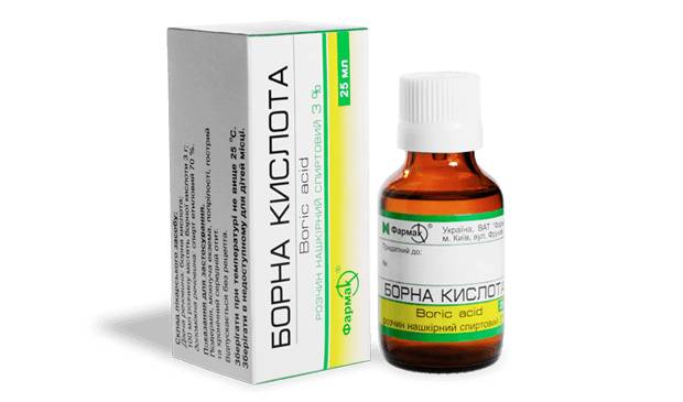 bornaya-kislota-dlya-lecheniya-uxa