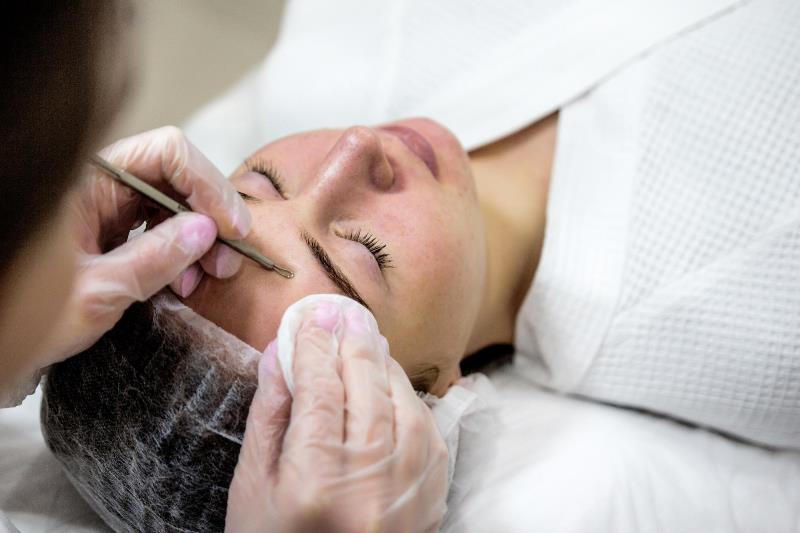 Чистка лица ложкой Уно