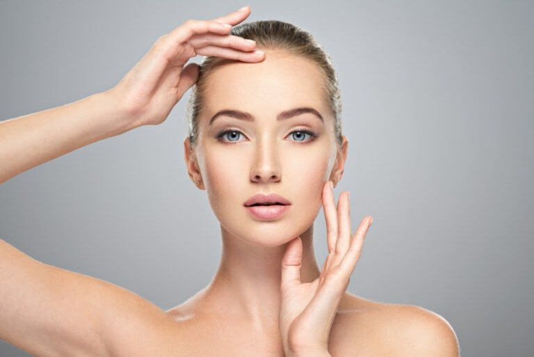 Красивая девушка