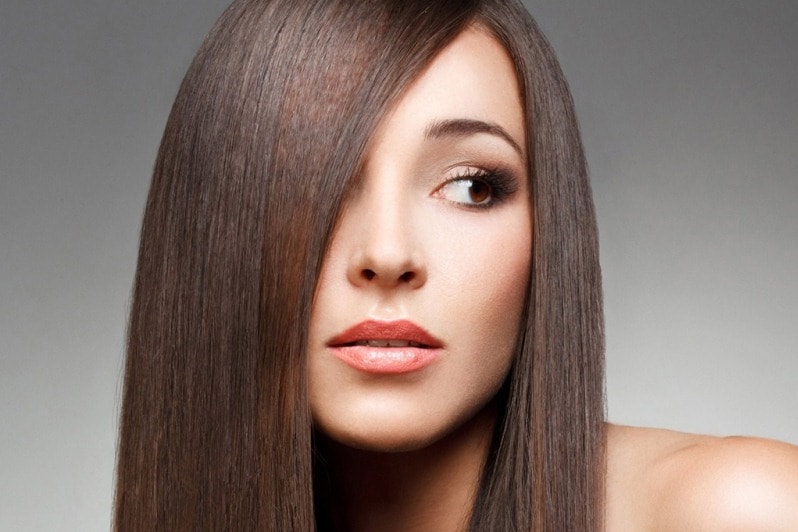 Девушка с красивыми волосами