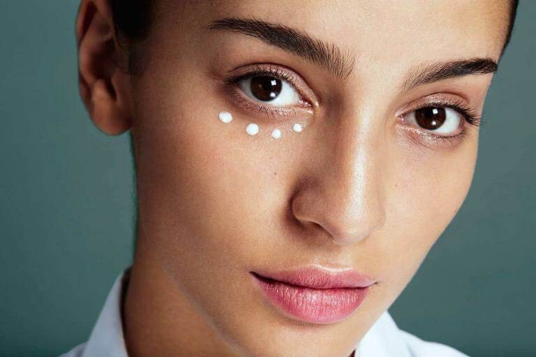 Крем под глазом