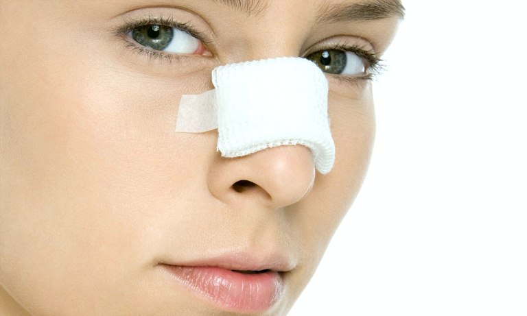 Повязка на носу