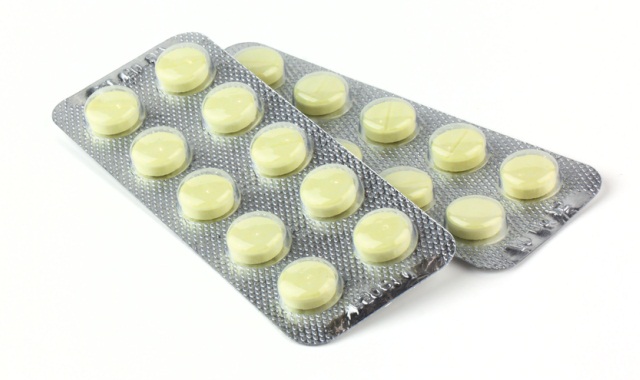 Прыщи вокруг рта - какая их причина и способы лечение