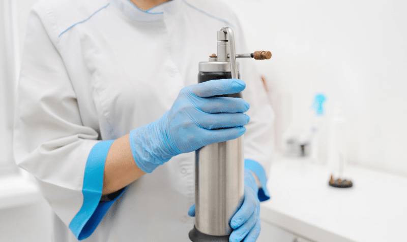 удаление бородавок жидким азотом в салоне