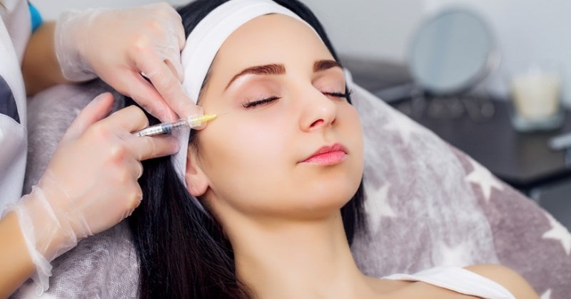 Введение филлера в область глаз