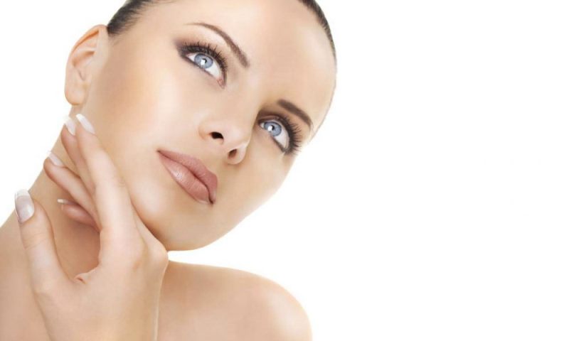 касание собственного лица