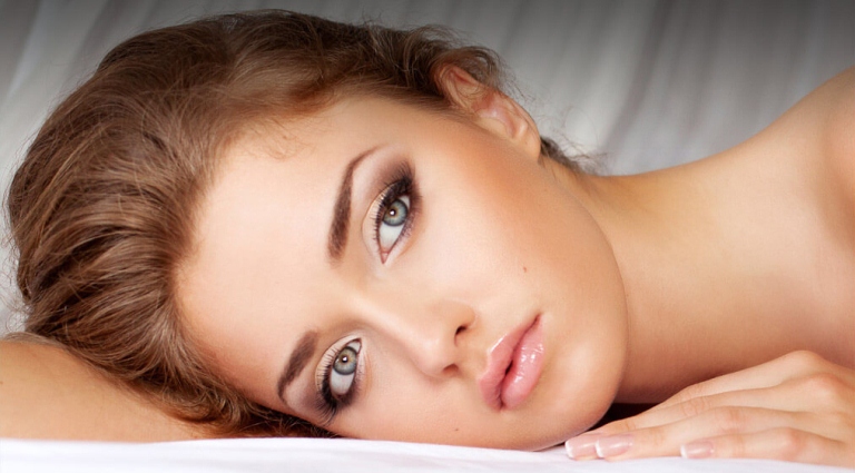 Красивая девушка