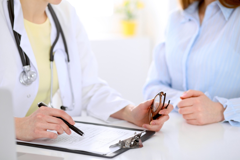 Доктор показывает прайс