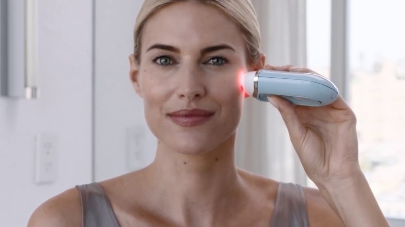 РФ лифтинг аппарат Youth Activator Iluminage