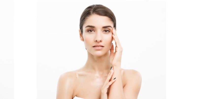 Касание к лицу