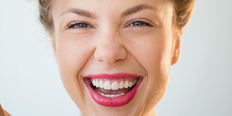 Ухмылка девушки