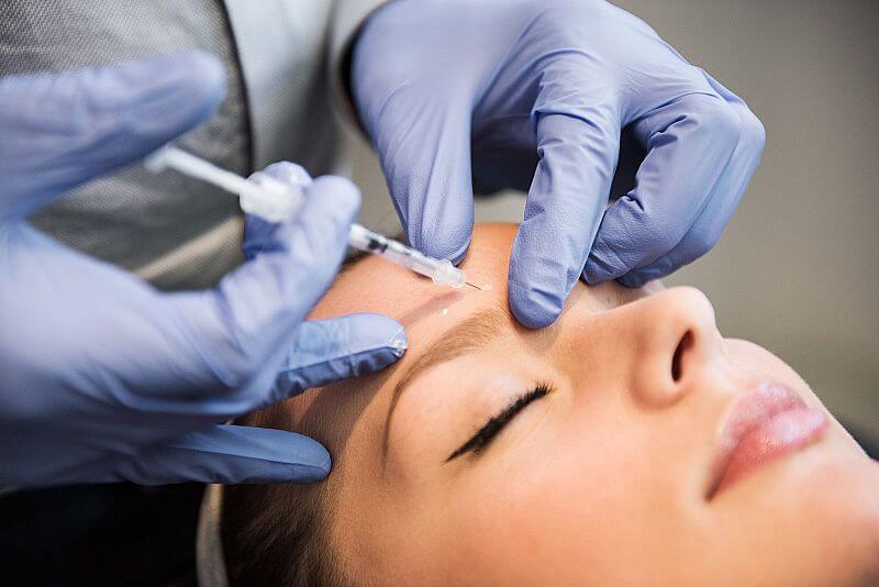 Введение гиалуроновой кислоты и коллагена