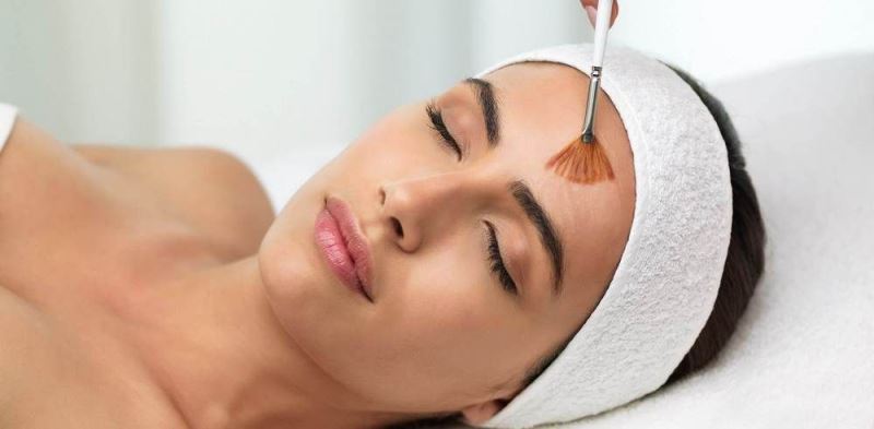 Проводится PQ AGE пилинг