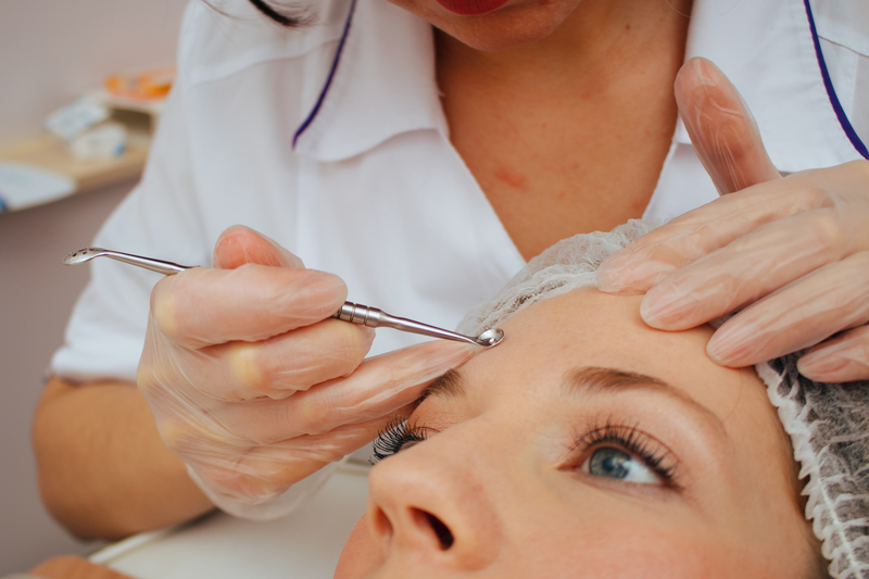 Очищение пор ложкой Уно