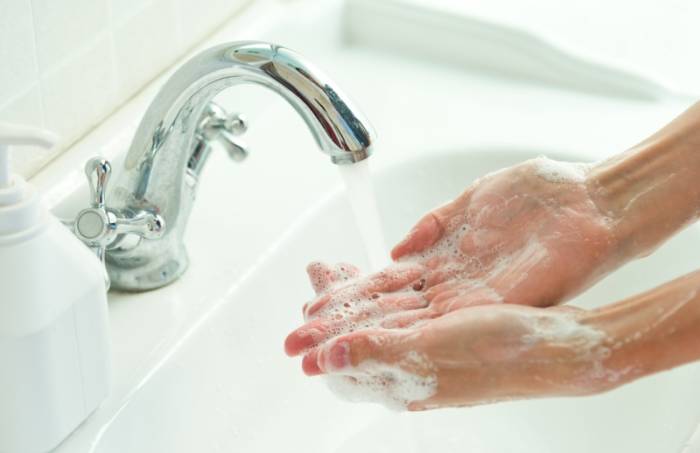 Мыльные руки