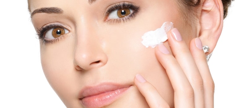 Нанесение крема