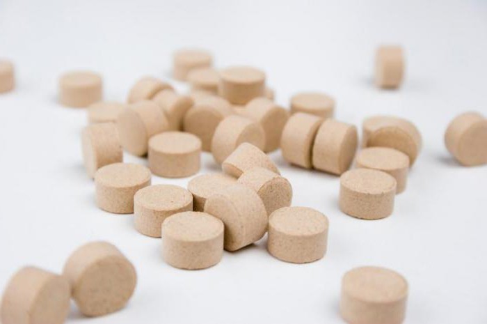 Прыщи на лопатках – причины и способы лечения