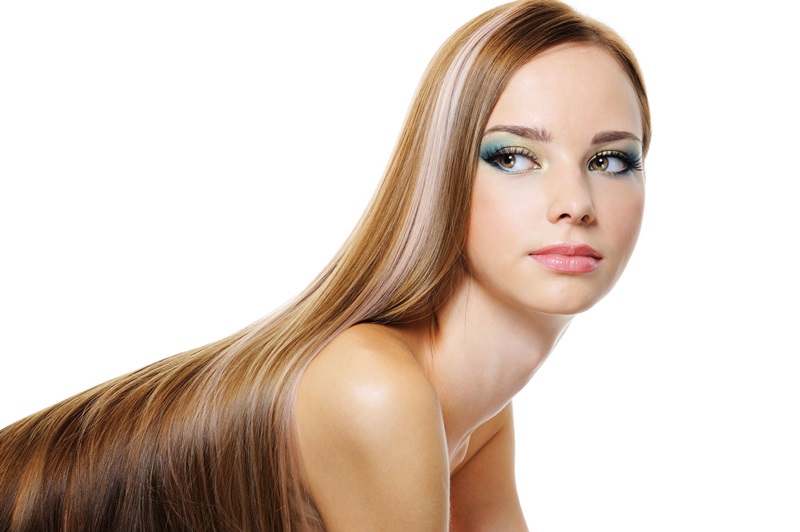 Длинные волосы у девушки