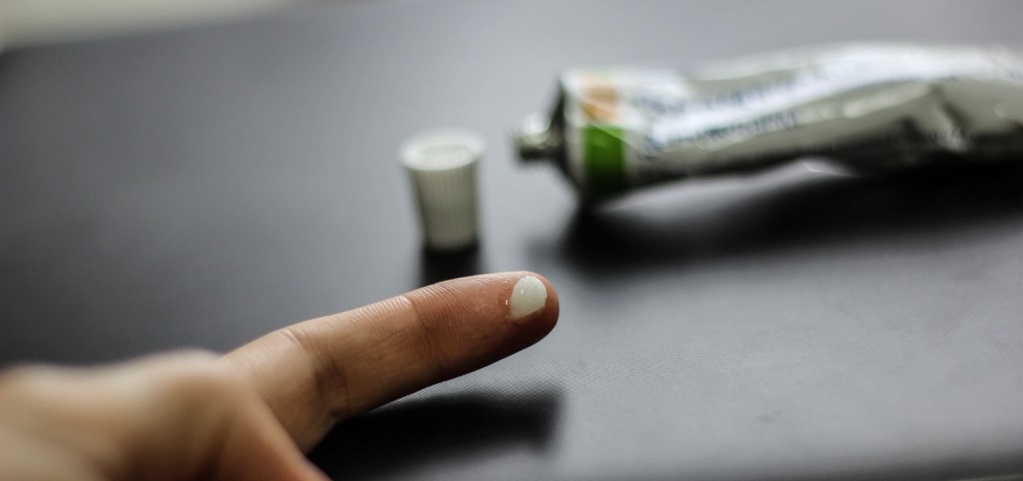 vydavite-iz-tyubika-levomikol