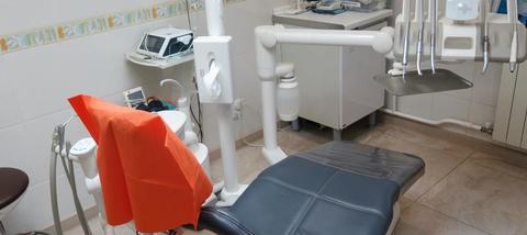 Стоматологическая клиника «КРЕДОСТОМ»: Стоматологическая клиника «КРЕДОСТОМ» в Малоярославце
